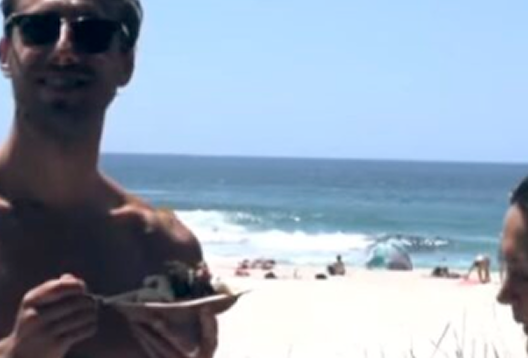 Brullen Acai at the Beach